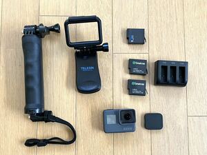 GoPro ゴープロ HERO 5 バッテリー計3個 クリップマウント 自撮り棒