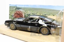 【アウトレット】JADA TOYS 1/24 Smokey and the Bandit トランザム ポンティアック ファイヤバード 1977 レプリカ バックル 30998_画像4