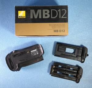 Nikon　ニコン　マルチパワーバッテリーパック MB-D12　ワンオーナー品 元箱付き ※即決価格設定あり