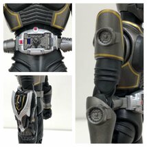 BANDAI バンダイ　S.H.Figuarts 仮面ライダー龍騎　仮面ライダーリュウガ＆ドラグブラッカー　231207SK220209_画像8