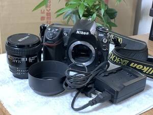 Nikon D300・AF NIKKOR 85mm 1:1.8 中古カメラ【福CR-861】