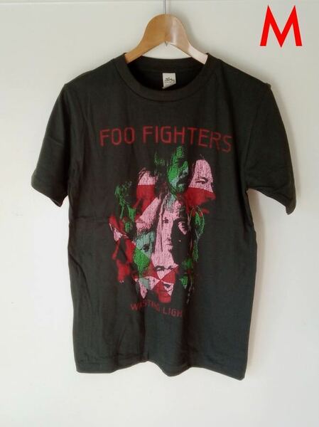 フー・ファイターズ FOO FIGHTERS WASTING LIGHT バンドTシャツ(Ｍ)E51