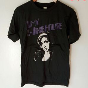エイミー・ワインハウス Amy Wainehouse バンドTシャツ(Ｍ)E25