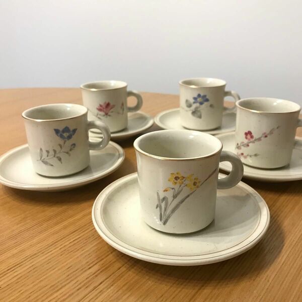 エスプレッソ　デミタス　 コーヒーカップ　カップ　ソーサー　カップ&ソーサー　５客　セット　和柄　陶器　花柄