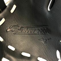 G-8375 タグ付き未使用品 ミズノ mizuno Silver eagle ソフトボール オールラウンド用 1AJGS23430 グローブ グラブ 野球_画像4