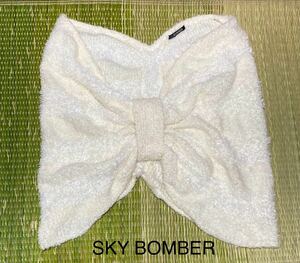 SKY BOMBER 大きなリボンのニットトップス　ニットカーディガン スヌード　ショール　ボレロ　ケープ白　ホワイト