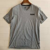 PUMA プーマ トップス Tシャツ Vネック ロゴ 半袖 メンズ サイズM グレー Au405_画像2
