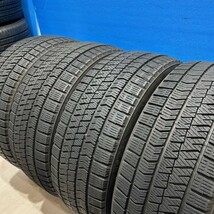 225/40R18　ブリヂストン　BLIZZAK VRX2　スタッドレスタイヤ　225/40/18　4本　【来店交換も大歓迎】_画像1