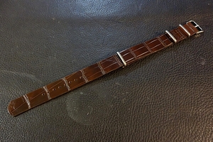 ◆クロコダイルNATO G10Strap◆本クロコダイルレザー Custom Order(ラグ幅/BUCKLE COLOR) CHOCOLATE BROWN 受注生産 ワニ革 腕時計ベルト