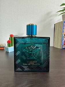 VERSACE ヴェルサーチェ エロス　オードトワレ 5ML 香水