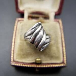  ribbon Cross ...925 silver Vintage ring silver skill ring modern design stripe cut elegant curve Y12-B