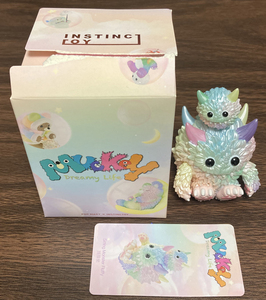 POP MART ポップマート フィギュア INSTINCTOY Muckey Dreamy Life シリーズ Sitting Monster Fluffy