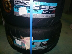 年末年始超特価♪ フェデラル 265/35R18 595 RS-R 2本セット 新品 個人宅宅配可能♪ FEDERAL ハイグリップ ジャンク品にて！