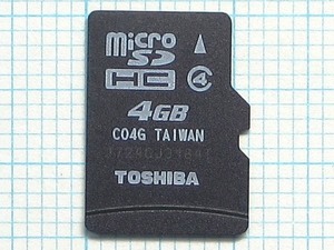 ★TOSHIBA microSDHC メモリーカード ４GB 中古★送料６３円～