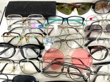 E996　サングラス　眼鏡　メガネ　老眼鏡　大量　まとめ売り　VALENTINO CHRISTY　TITAN-P　12KGF　marimekko　他　レディース　メンズ_画像3