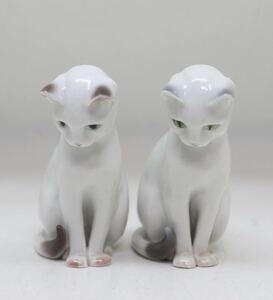 ロイヤルコペンハーゲン　ROYAL COPENHAGEN 俯く白い猫　フィギュリン 陶器置物 ネコ 2体セット