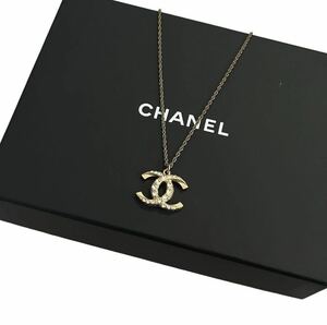 Красота редкая шанель Chanel strinestone кокомарк коже ожерелье золото золото