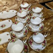 ロイヤルアルバート ROYAL ALBERT 16個　セット　金　ティーカップ カップ&ソーサー　old country roses BONE CHINA カップ　洋食器　食器_画像3