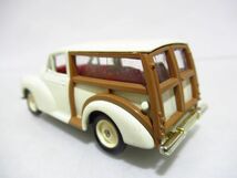 Lledo DAYS GONE　1960 Morris Traveller Minor Traveller イングランド製　1/43　ミニカー　[Dass1210]_画像5