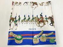 管111660 OLD GUCCI オールド グッチ シルク スカーフ 大判スカーフ 馬 騎馬 馬具 柄 ブルー ホワイト_画像1