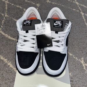 TIGHTBOOTH × SB DUNK LOW PRO "BLACK AND WHITE" FD2629-100 