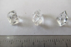 ハーキマーダイヤモンドダブル端末　結晶　3Aグレイド　3個　４.5cts　 USA、透明度高く、キズ少ないレアー品