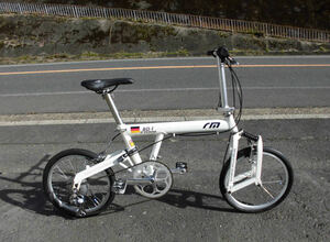 1円～rm BD-1 FARM 折り畳み自転車 MTB 8速 18インチ ミニベロ 小径車 白色 11560