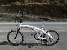 1円～【Audi】※ 折り畳み自転車 SHIMANO 6速 20インチ ミニベロ 小径車 白色 11578_画像2