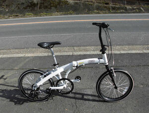 1円～【Audi】※ 折り畳み自転車 SHIMANO 6速 20インチ ミニベロ 小径車 白色 11578