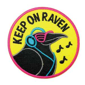 アイロンワッペン KEEP ON RAVEN キャラクター カラス MUSICデザイン 簡単貼り付け アップリケ 刺繍 裁縫