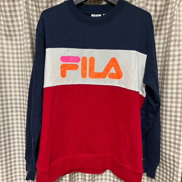 FILA トレーナー　Lサイズ