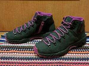 ☆　NIKE ACG 『ZOOM MERIWETHER』 トレッキングシューズ　☆