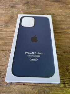 Apple iPhone 【純正】MagSafe対応iPhone 12 Pro Maxシリコーンケース - ディープネイビ MHLD3FE/A 未使用品