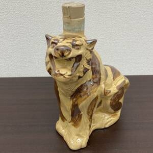 【未開栓】SUNTORY WHISKY ROYAL 12年 600ml 43% サントリー ウイスキー ローヤル 干支ボトル 寅 虎 とら 陶器 国産 古酒 お酒