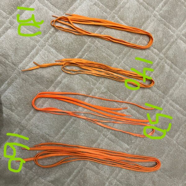オレンジ靴紐