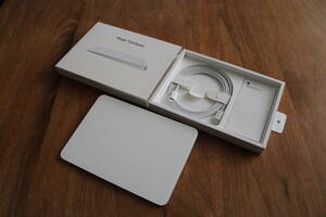 [未使用に近い/現行モデル] Apple Magic Trackpad 3（Multi-Touch対応）White Wireless Model A1535 MK2D3ZA/A トラックパッド 3 ホワイト