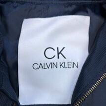 カルバンクライン【最高級の品格】CALVIN KLEIN ロングコート　ビジネスコート　ブルー　青　光沢　フード付き_画像4