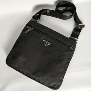 【美品】 PRADA プラダ ショルダー ミニショルダー バッグ ポシェット サフィアーノ 三角ロゴ シルバー金具 ロゴプレート サコッシュ 人気