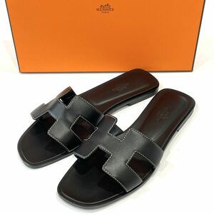 美品 HERMES エルメス ORAN オラン フラット サンダル H021056Z 01340 ブラック レザー ボックスカーフ レディース サイズ37 1/2 箱付き