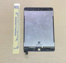 中古 純正品 iPad Mini 5 フロントパネル 画面 液晶 修理 交換 、画面 パネル 交換テープ 付き カラー 黒 ジャンク_画像3