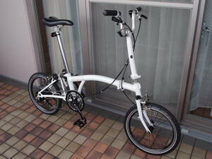 カスタマイズド　ブロンプトン 電動１１段変速！　ＢＲＯＭＰＴＯＮ　ＡＬＦＩＮＥ　ＤＩ２　