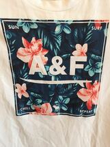 【送料無料】中古 Abercrombie&Fitch アバクロ kids キッズ Tシャツ サイズ 9/10_画像3