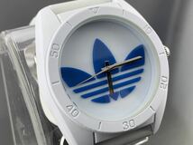 :[A1241]1円～☆メンズ腕時計 クォーツ アディダス adidas ホワイト ADH2921 動作品_画像2