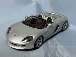 ミニチャンプス製　　ポルシェ　カレラ　GT 2000 年　　　1/43