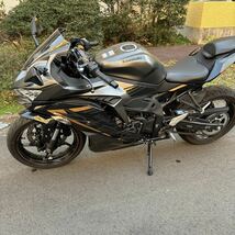 ZX-25R　カワサキ　ZX25R　セル始動　ABS付　1290ｋｍ 2022年式　ETC2.0 初年度5年8月_画像3