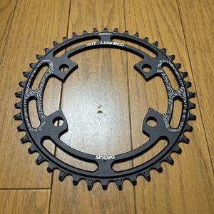 DECKAS BCD110 PCD110 4穴44T ロードバイクT6アルミCNC切削ナローワイド チェーンリング 黒 厚4mm