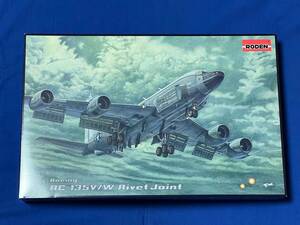 1/72 Boeing RC-135V/W Rivet Joint (C-135) 1:144 Roden 349