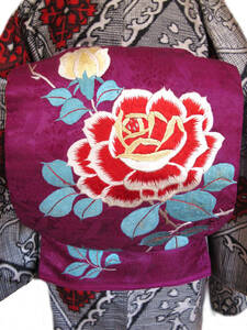 大輪の薔薇　総刺繍　赤白　アンティーク名古屋帯　紫