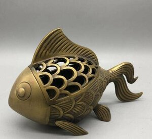 金魚 置物 金魚 燻製香炉高さ：13.5 cm