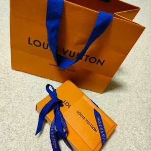 極美品 お宝放出 出来る男の高級ネクタイピン ルイヴィトン 化粧箱付 紙袋 袋 空箱 LOUIS VUITTON 高級ネクタイピンの画像10